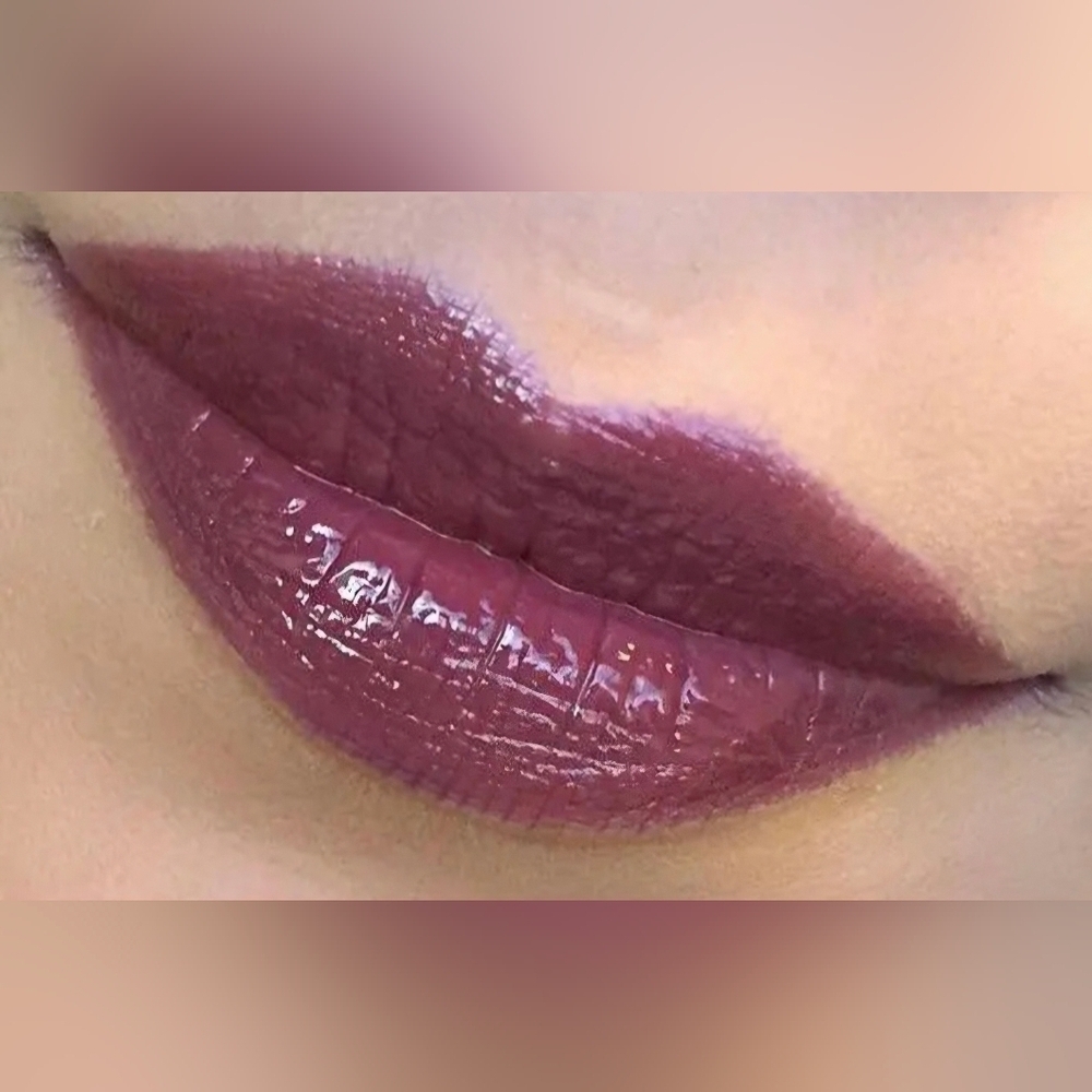 NYX Intense Butter Lip Gloss - IBLG21 (# 21) Oatmeal Rasin New Sealed